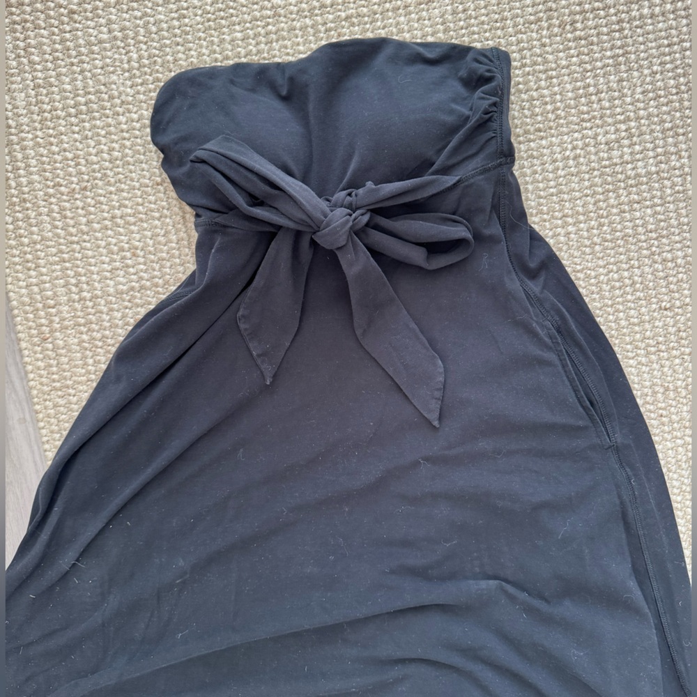 Rare Lululemon Elegant Black Strapless Dress (straps can be worn two ways)